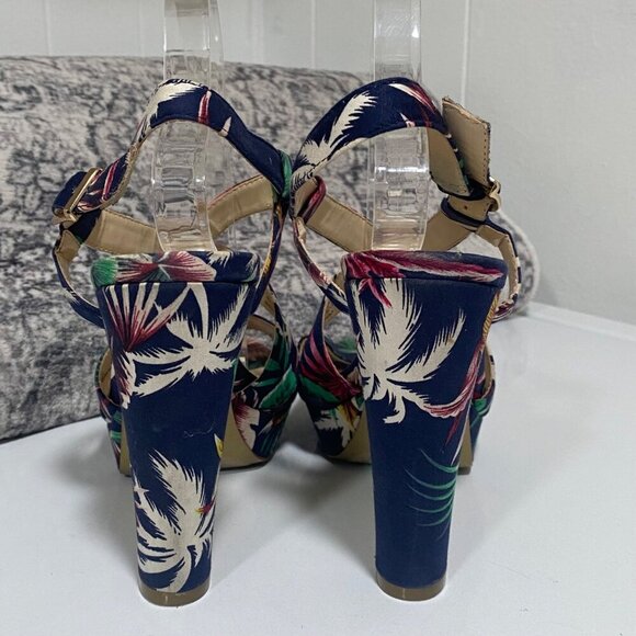 Bakers MCCOY Navy Tropical Print Heels Size 10 - Picture 5 of 7